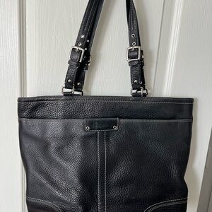COACH large size Black Leather Bag. Gorgeous!